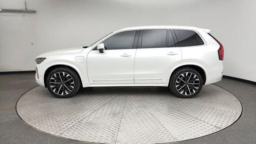 2025 Volvo XC90 Plug-In Hybrid T8 Ultra 7-Seater