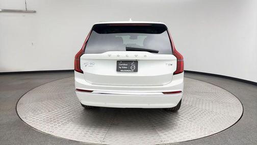 2025 Volvo XC90 Plug-In Hybrid T8 Ultra 7-Seater