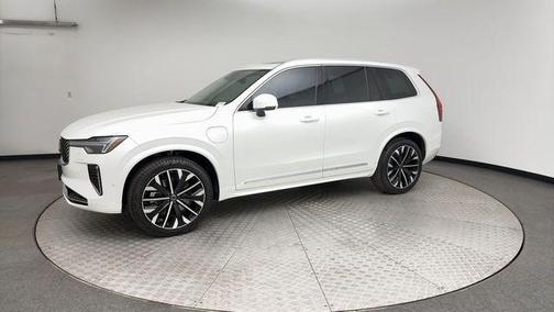 2025 Volvo XC90 Plug-In Hybrid T8 Ultra 7-Seater