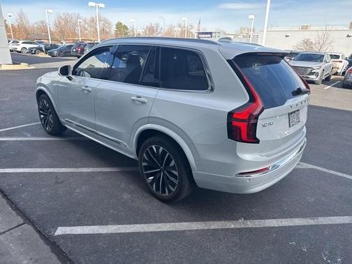 2025 Volvo XC90 Plug-In Hybrid T8 Ultra 7-Seater