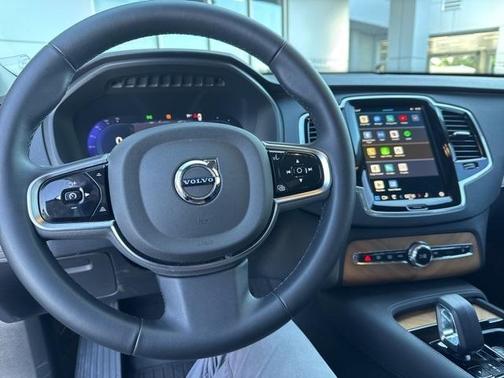 2024 Volvo XC90 Recharge Plug-In Hybrid T8 Plus 6 Passenger