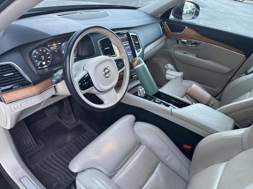 2018 Volvo XC90 Hybrid T8 Inscription