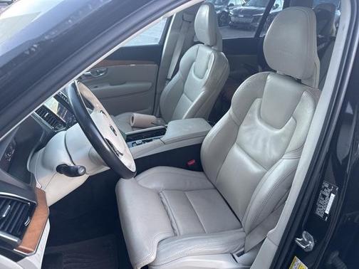 2018 Volvo XC90 Hybrid T8 Inscription