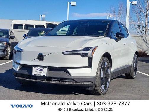 Crystal White 2026 Volvo EX30 Twin Motor Plus