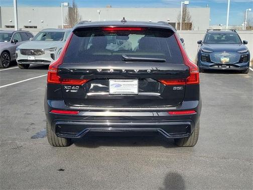 2026 Volvo XC60 B5 Ultra