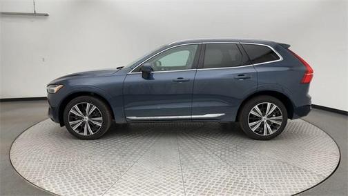 2023 Volvo XC60 B5 Plus Bright Theme