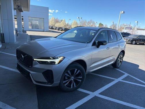 Bright 2025 Volvo XC60 B5 Core