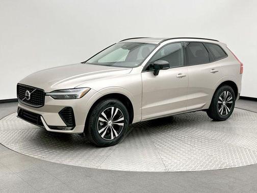 2025 Volvo XC60 B5 Core