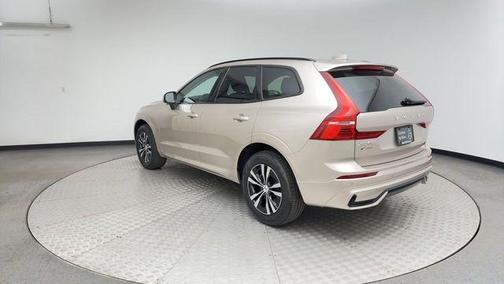 2025 Volvo XC60 B5 Core