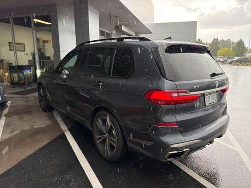2020 BMW X7 M50i