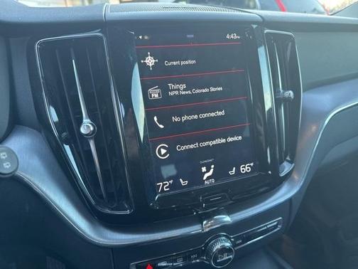 2020 Volvo XC60 T5 Momentum