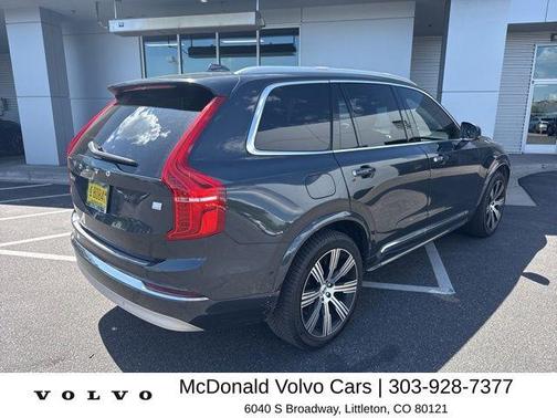 Gray Metallic 2022 Volvo XC90 Recharge Plug-In Hybrid T8 Inscription Extended Range 7P