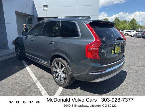 Gray Metallic 2022 Volvo XC90 Recharge Plug-In Hybrid T8 Inscription Extended Range 7P