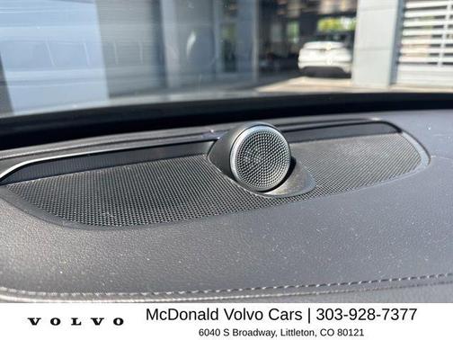 Gray Metallic 2022 Volvo XC90 Recharge Plug-In Hybrid T8 Inscription Extended Range 7P