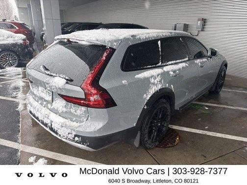2024 Volvo V90 Cross Country B6 Ultimate