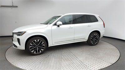 2025 Volvo XC90 B6 Plus 7-Seater