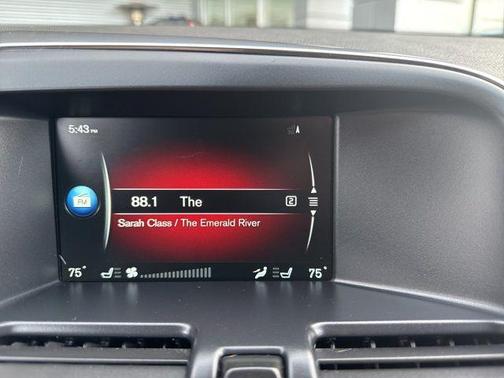 2016 Volvo XC60 T6 Drive-E