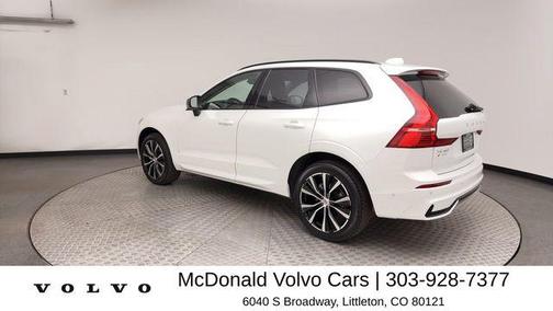 Crystal White Metallic 2025 Volvo XC60 B5 Plus