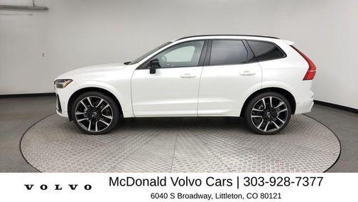 Crystal White Metallic 2023 Volvo XC60 B5 Ultimate Dark Theme