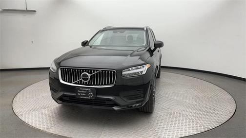 2022 Volvo XC90 T5 Momentum 7 Passenger