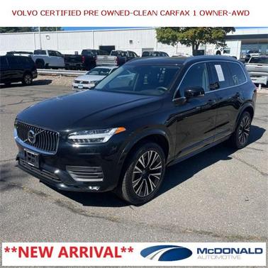 2022 Volvo XC90 T5 Momentum 7 Passenger