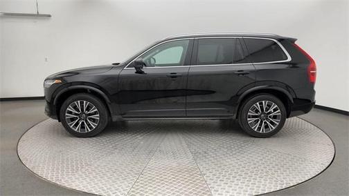 2022 Volvo XC90 T5 Momentum 7 Passenger
