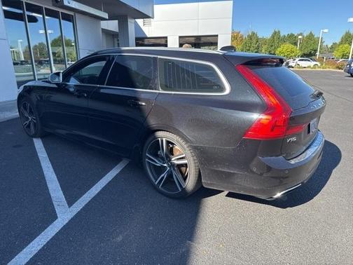 2018 Volvo V90 T5 R-Design