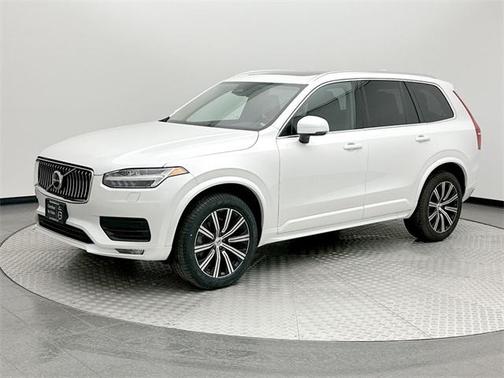 2023 Volvo XC90 B5 Core