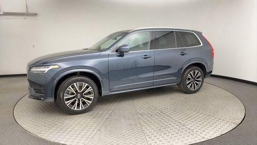 2020 Volvo XC90 T5 Momentum 7 Passenger
