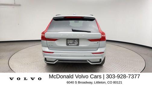 Metallic 2025 Volvo XC60 B5 Plus