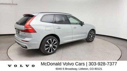 Metallic 2025 Volvo XC60 B5 Plus