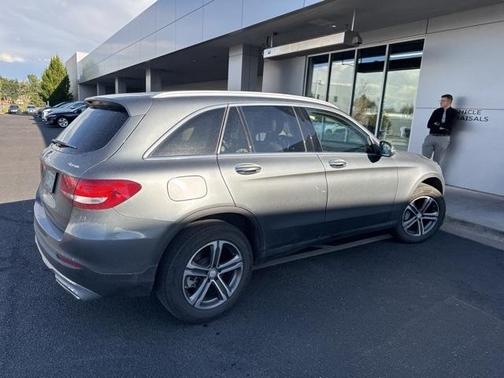 2017 Mercedes-Benz GLC 300 Base 4MATIC