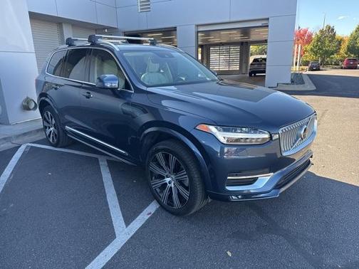 2022 Volvo XC90 T6 Inscription 6 Passenger