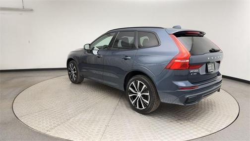 2025 Volvo XC60 B5 Plus