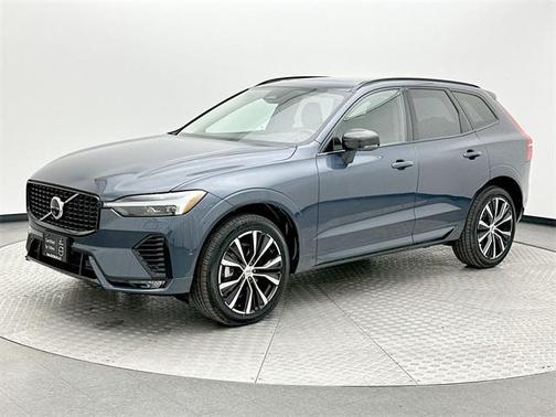 2025 Volvo XC60 B5 Plus
