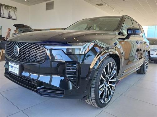 2026 Volvo XC90 B6 Ultra Dark Theme 7-Seater
