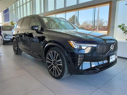 2026 Volvo XC90 B6 Ultra Dark Theme 7-Seater