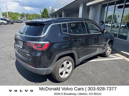 Diamond Black 2018 Jeep Compass Latitude