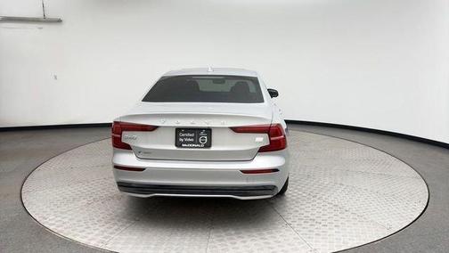 2023 Volvo S60 Recharge Plug-In Hybrid T8 Ultimate Dark Theme