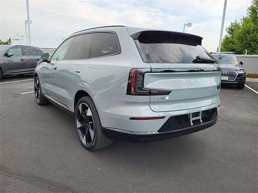 2025 Volvo EX90 Twin Motor Performance Plus