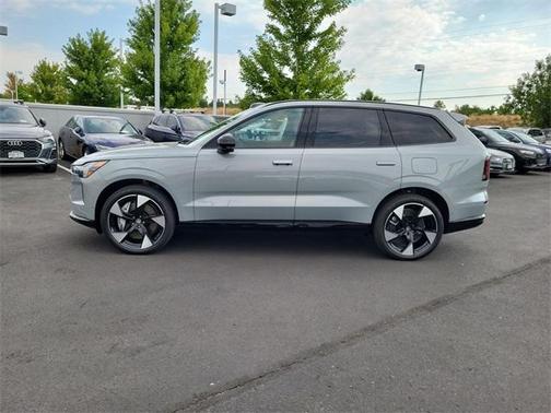 2025 Volvo EX90 Twin Motor Performance Plus