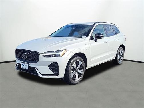 2025 Volvo XC60 Plug-In Hybrid T8 Core