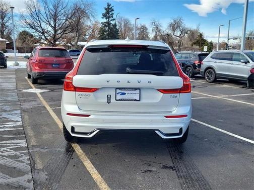 2025 Volvo XC60 Plug-In Hybrid T8 Core