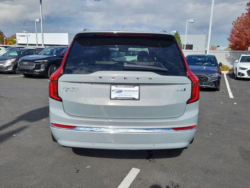 2026 Volvo XC90 B6 Plus 6-Seater