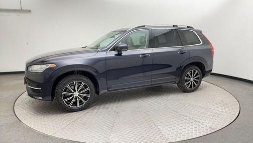2016 Volvo XC90 T5 Momentum