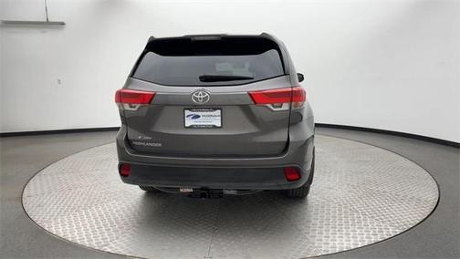 2017 Toyota Highlander LE