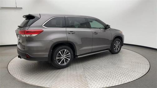 2017 Toyota Highlander LE