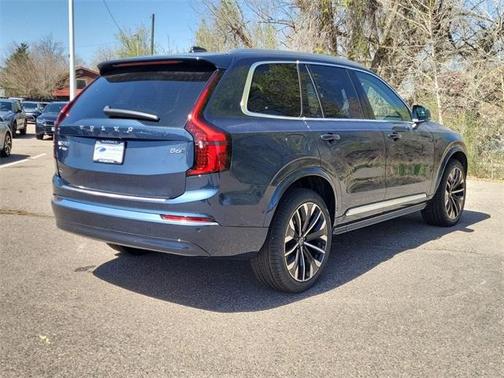 2025 Volvo XC90 B6 Plus 7-Seater
