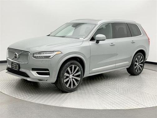 2025 Volvo XC90 B6 Plus 7-Seater