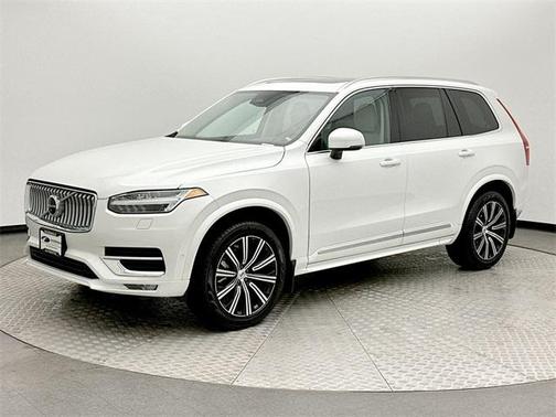 2025 Volvo XC90 B6 Plus 7-Seater